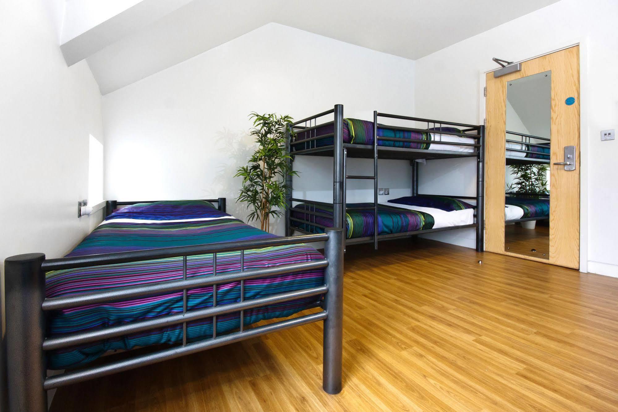 Nosda Studio Hostel Cardiff Eksteriør billede