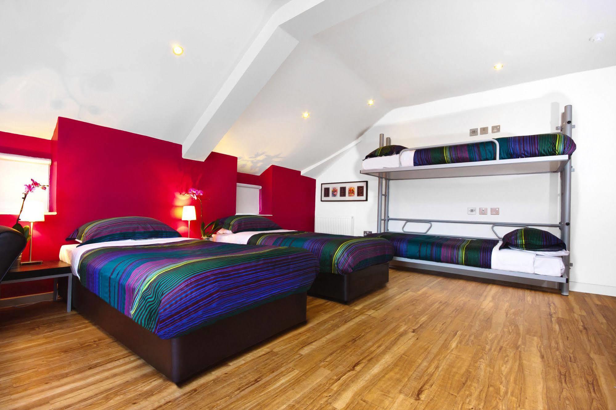 Nosda Studio Hostel Cardiff Eksteriør billede